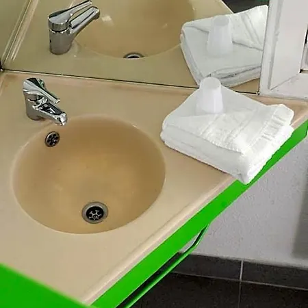 Lemon - Hotel