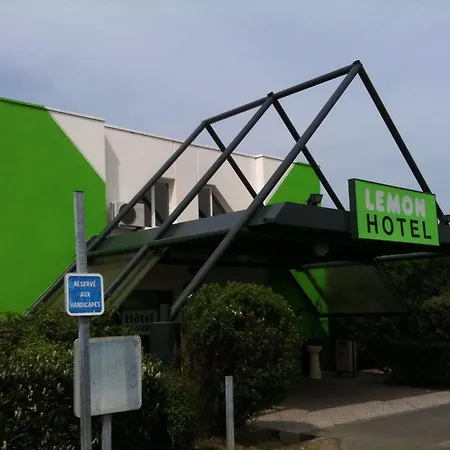 Hotel Lemon - *